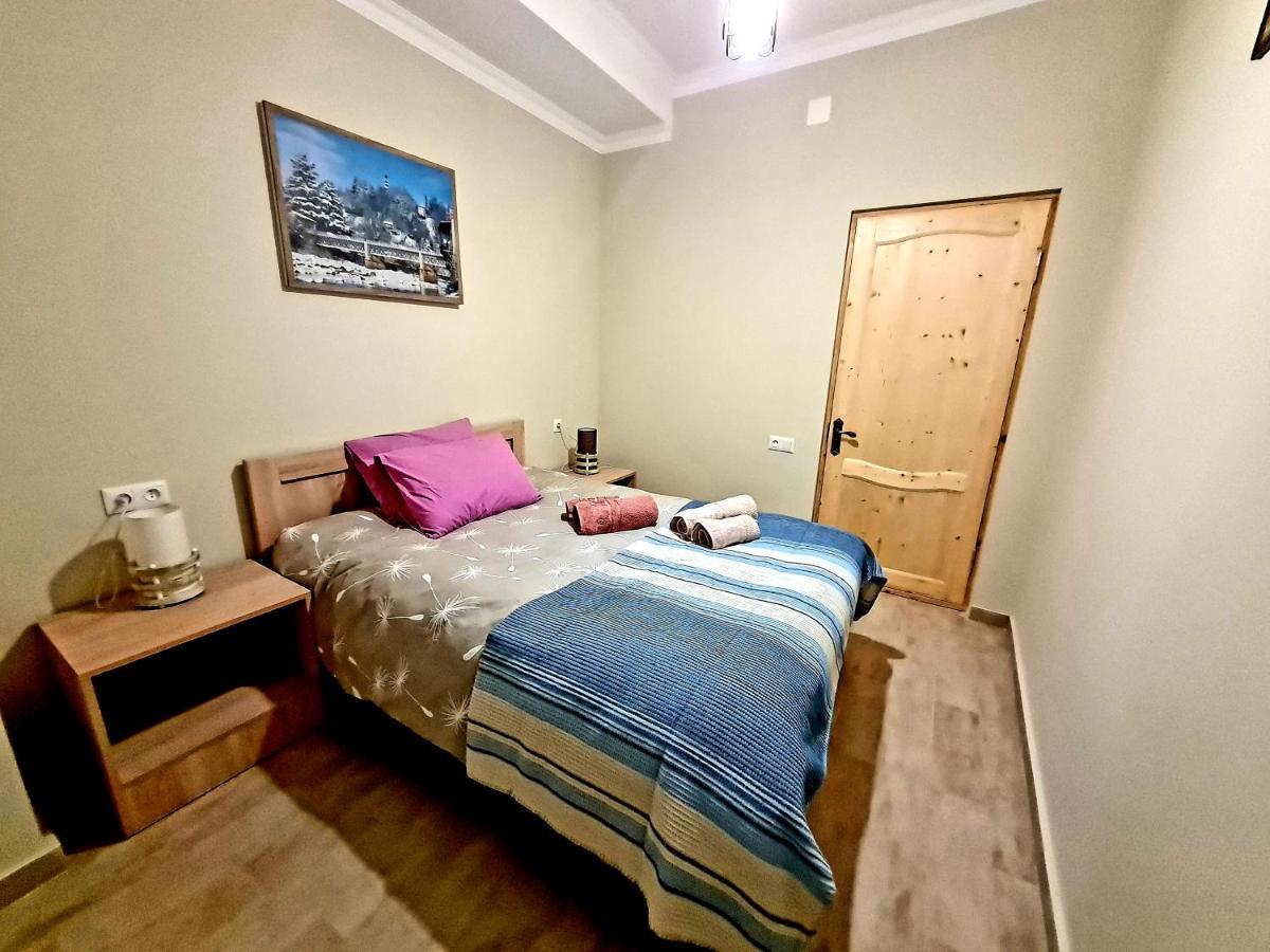 Hotel Maspindzelo Kutaisi Bagian luar foto