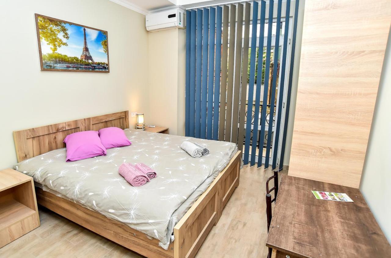 Hotel Maspindzelo Kutaisi Bagian luar foto