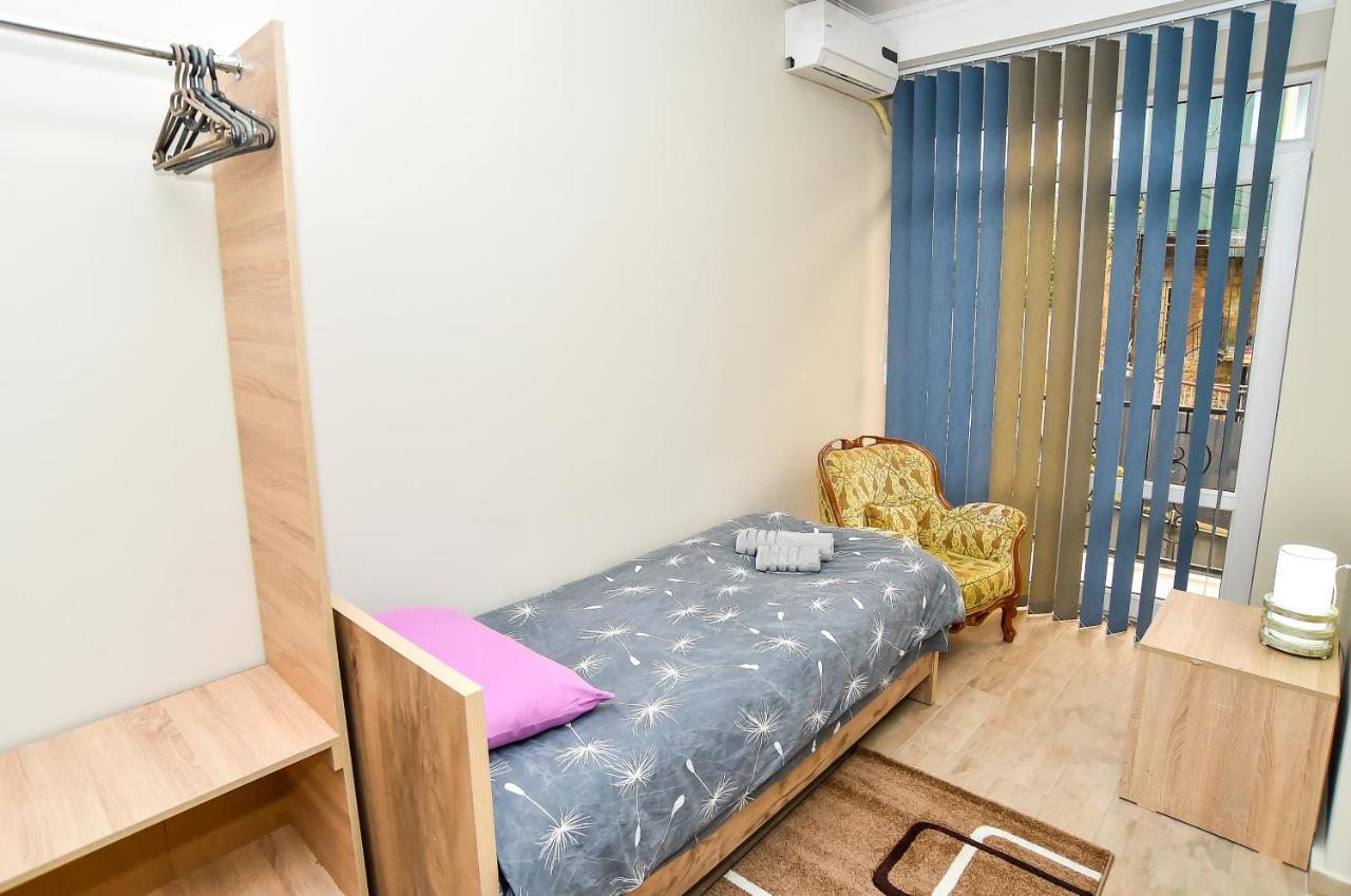 Hotel Maspindzelo Kutaisi Bagian luar foto