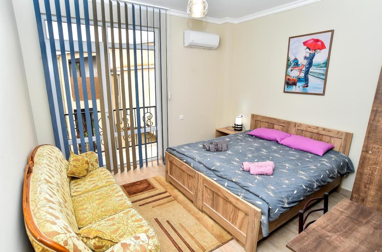 Hotel Maspindzelo Kutaisi Bagian luar foto