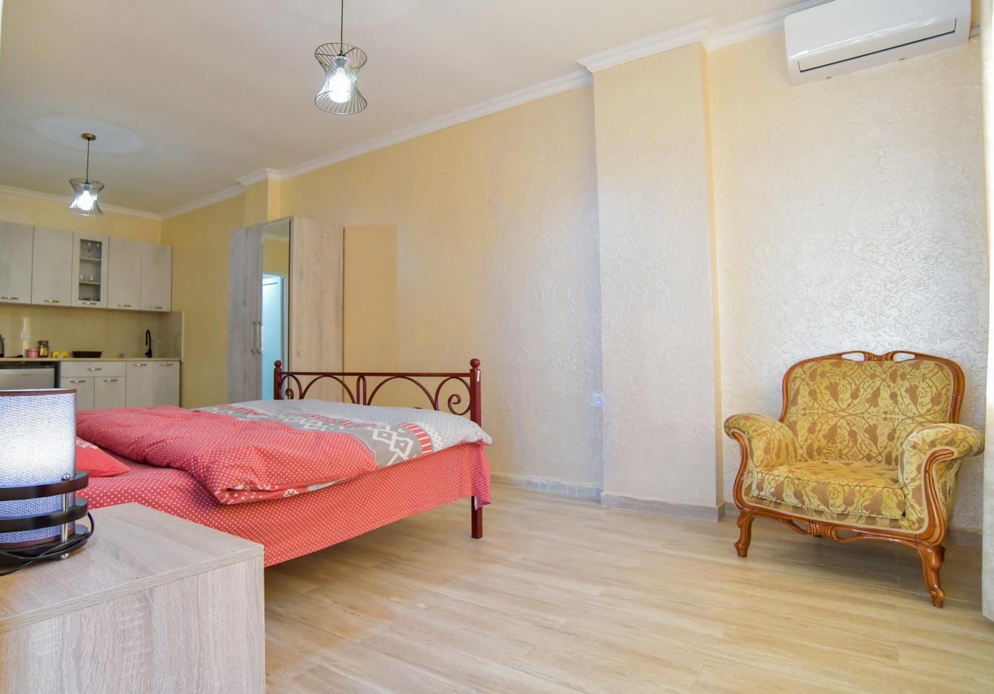 Hotel Maspindzelo Kutaisi Bagian luar foto