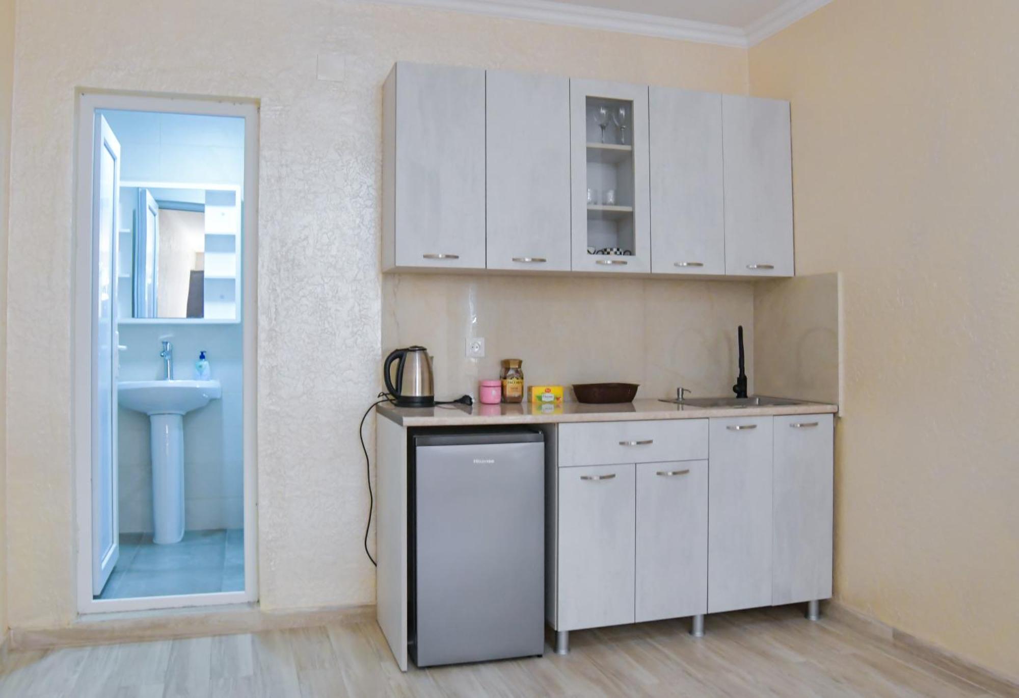 Hotel Maspindzelo Kutaisi Bagian luar foto