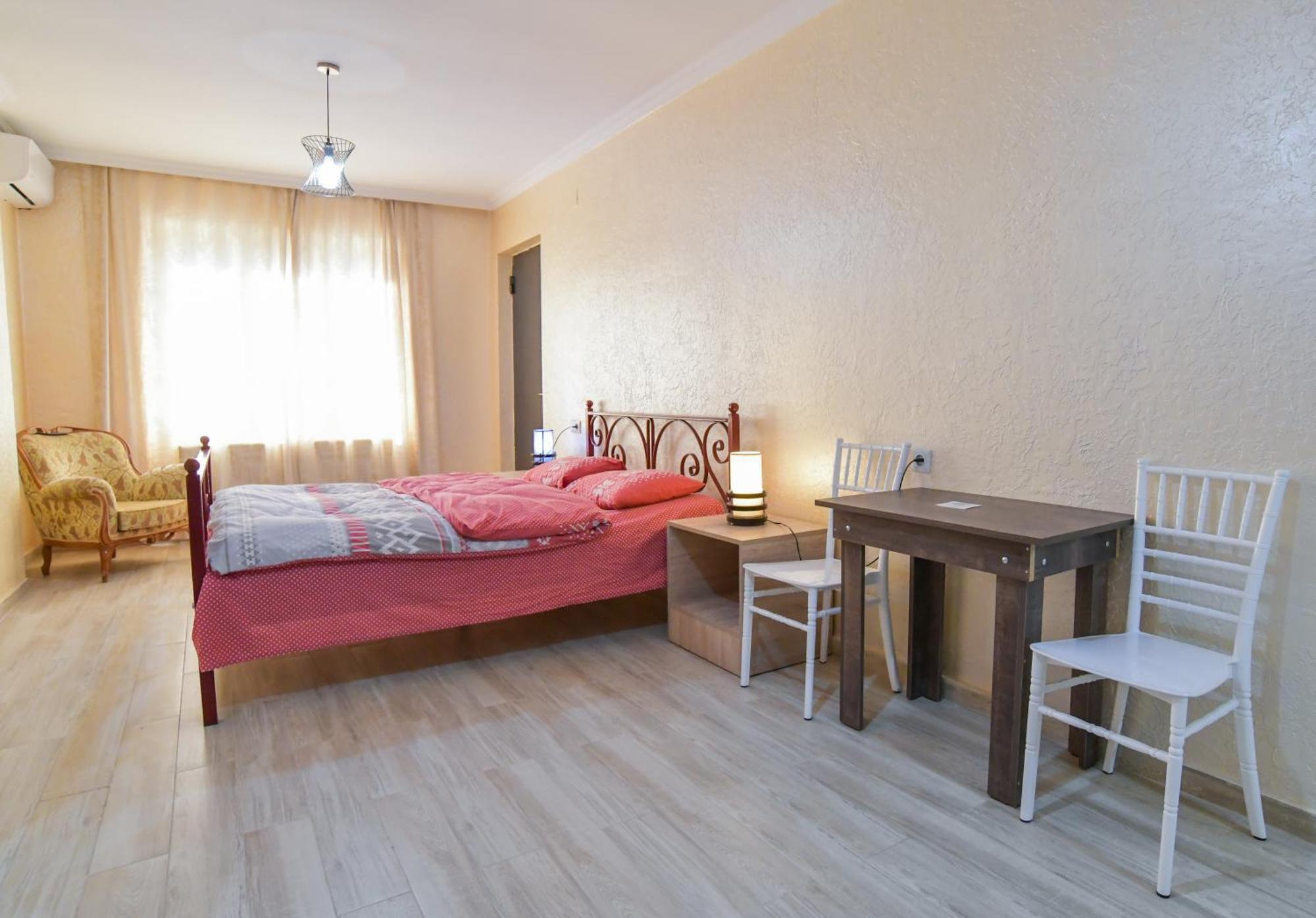 Hotel Maspindzelo Kutaisi Bagian luar foto